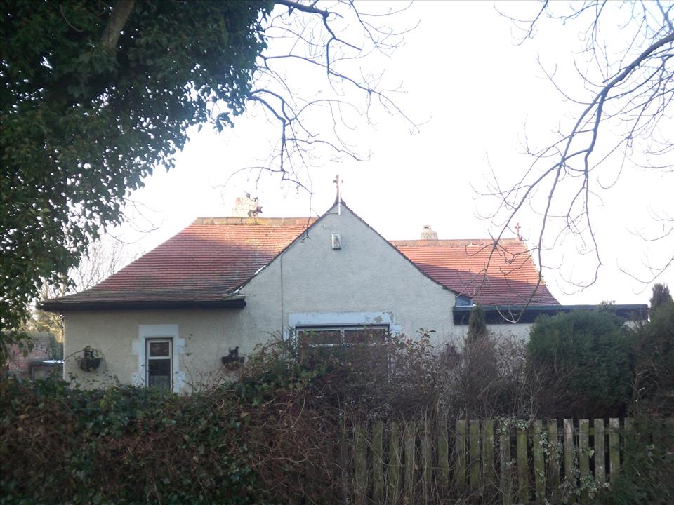 THE LODGE, EDEN LANE, PETERLEE Dowen Estate & Letting Agents