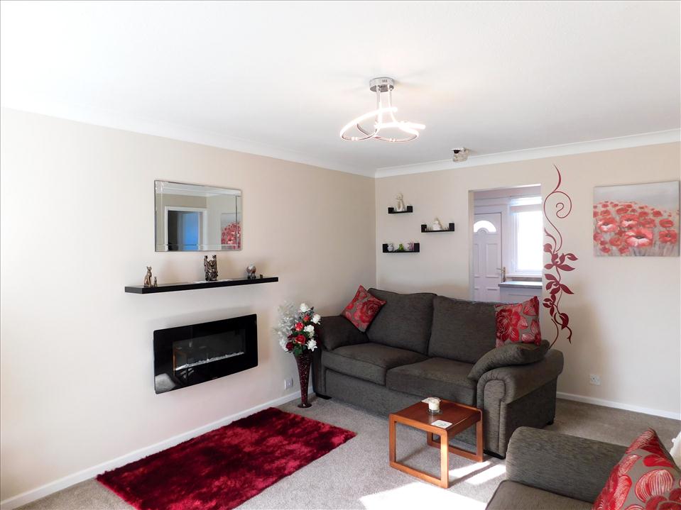 MANSTON CLOSE, MOORSIDE Dowen Estate & Letting Agents