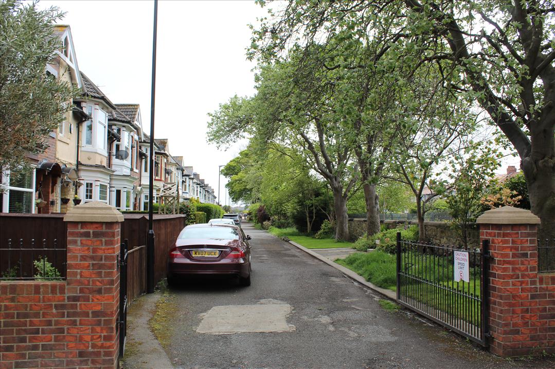 PERCY TERRACE, HENDON Dowen Estate & Letting Agents